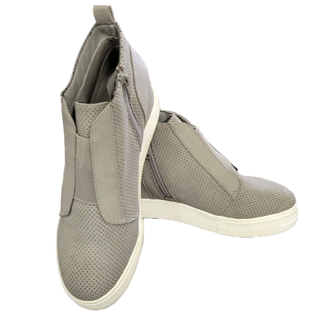 Stylish Gray Slip-On Sneakers